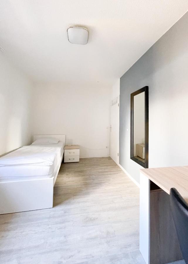 Traumhaftes Privatzimmer In Καρλσρούη Εξωτερικό φωτογραφία